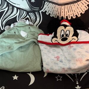 Disney Mickey Mouse Hooded Baby Towel - White, Black, Red
